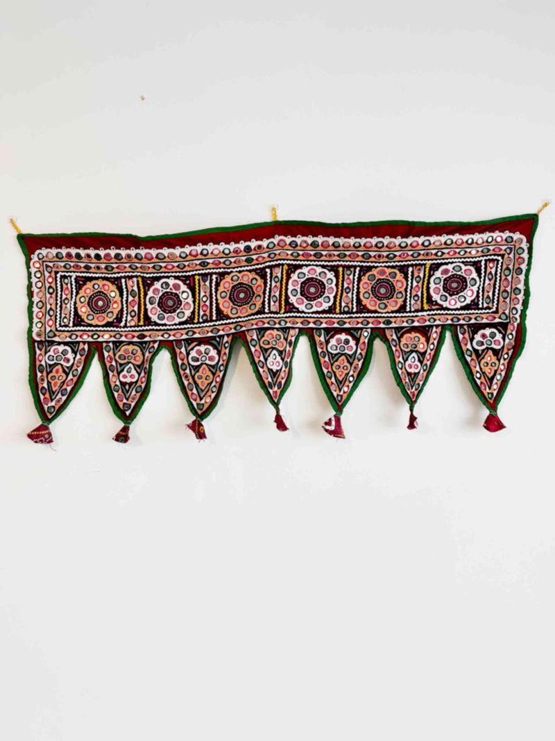 Trikon - Hand embroidered vintage toran