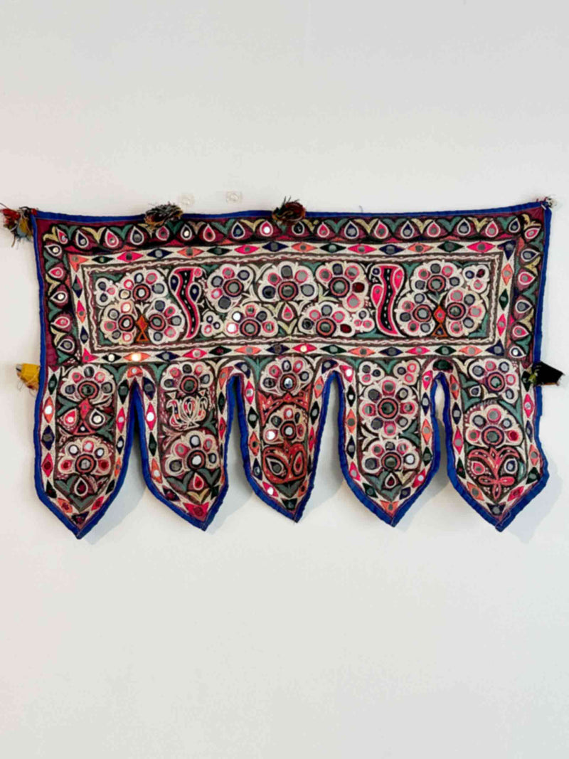 Minar - Hand embroidered vintage toran