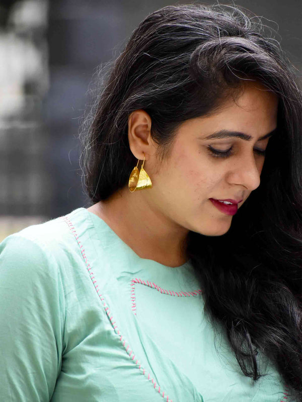 Golden Basket - Gold plated earring
