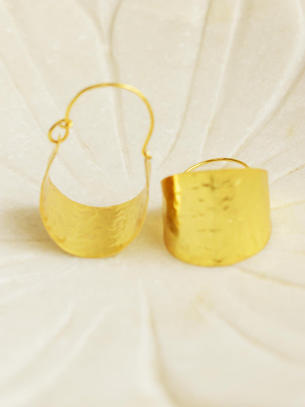 Golden Basket - Gold plated earring