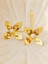 Blooming flower - Gold plated earring