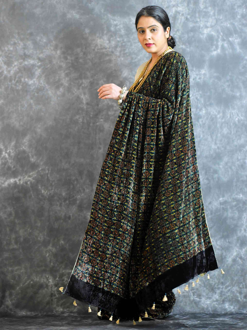 Valvet Saree Online