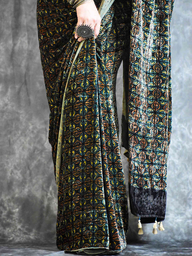 Valvet Saree Online