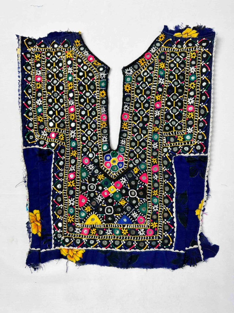 037 Vintage Mirror work Front Dress Patch 13*11