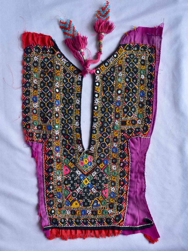 047 Vintage Mirror work Front Dress Patch 15*10