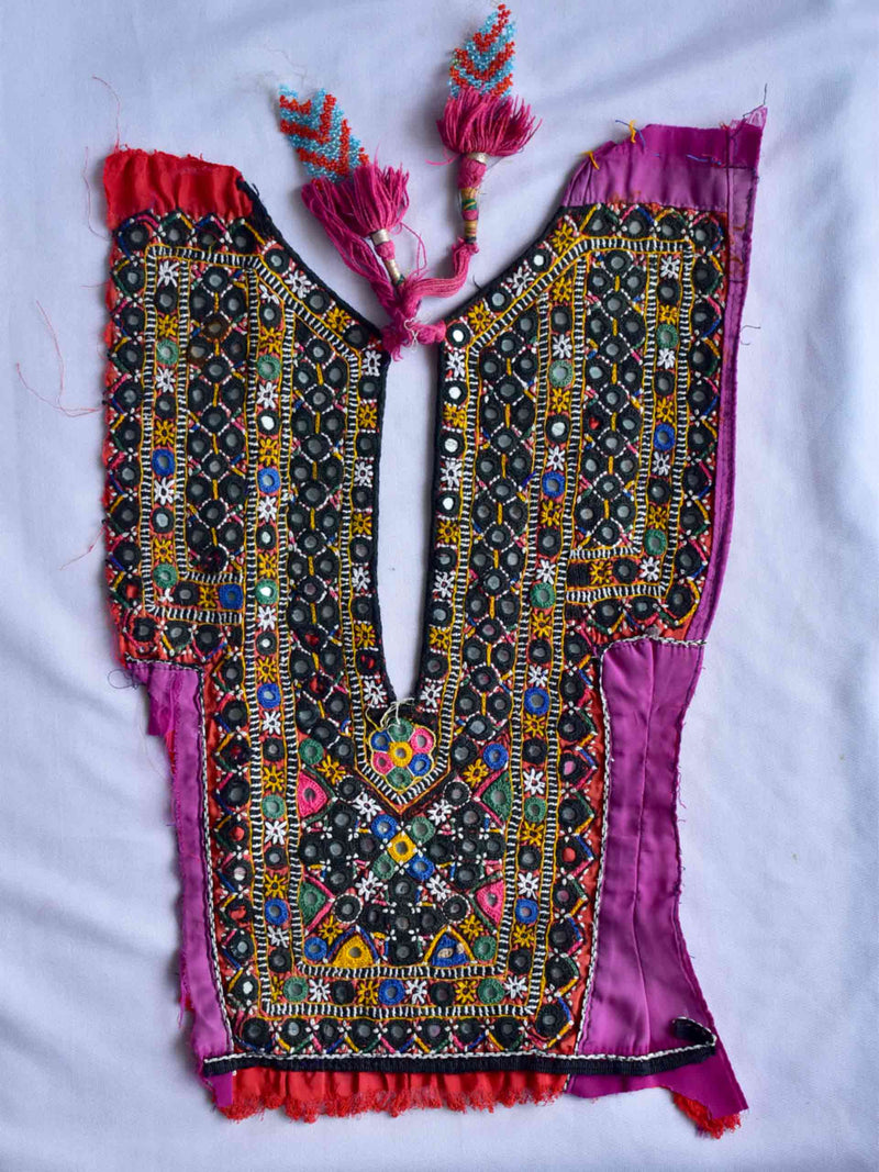 047 Vintage Mirror work Front Dress Patch 15*10