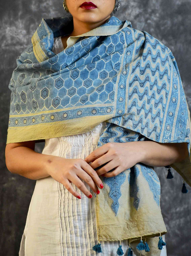 Buy Ajrakh Handloom Merino Wool Stole Online