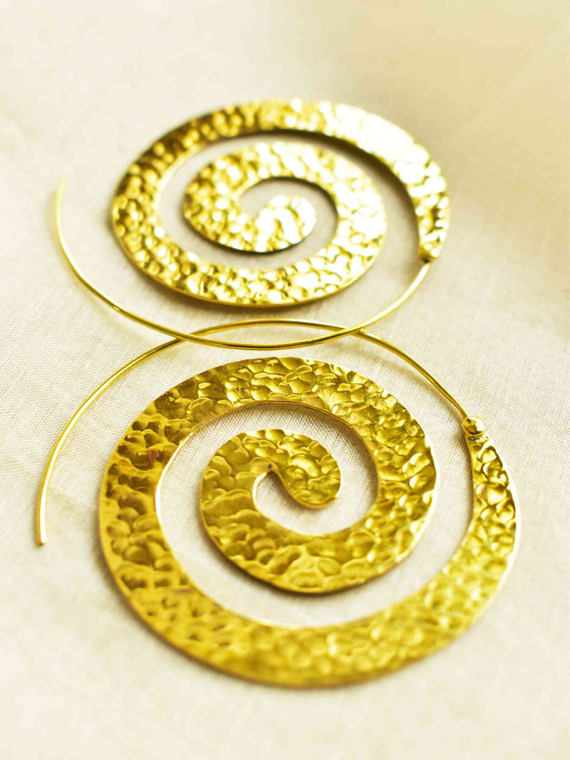 Spiral - Gold plated earring
