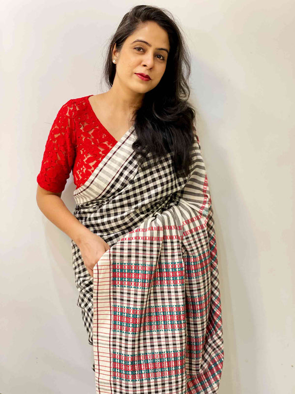 Checks - Kashida handloom cotton saree