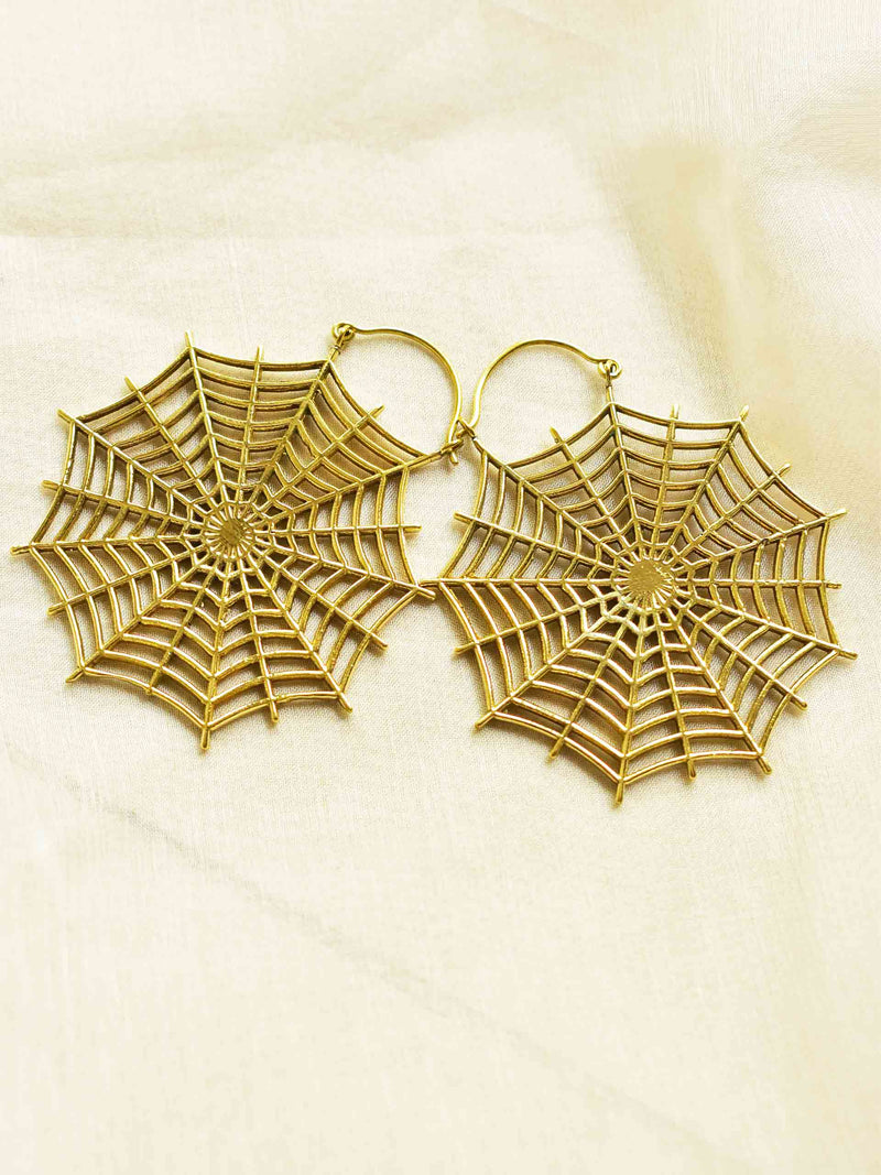 Web - Gold plated earring